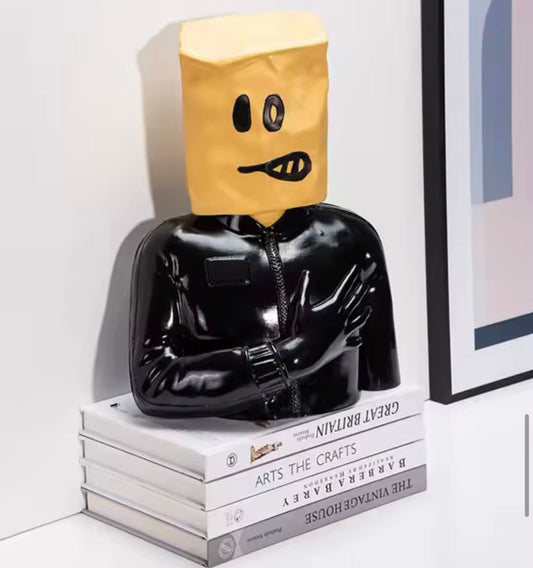 Nordic Simple statue