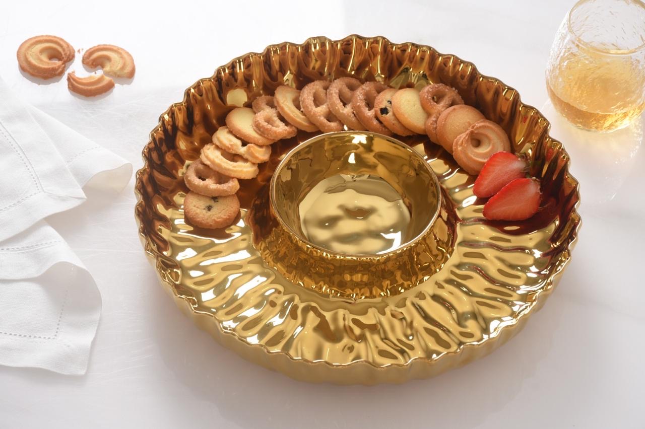 Ceramic serving