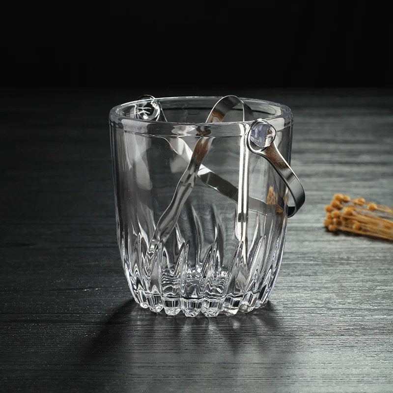 Ice bucket