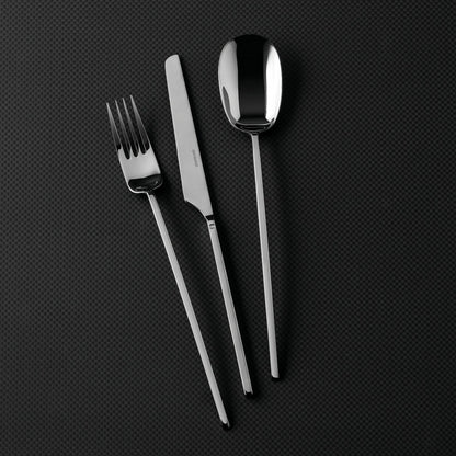 Cutlery set, 36 pieces
6 table spoons, 6 table forks, 6 table knives, 6 dessert forks, 6 dessert knives, 6 tea spoons  - handle type: Solid Handle
