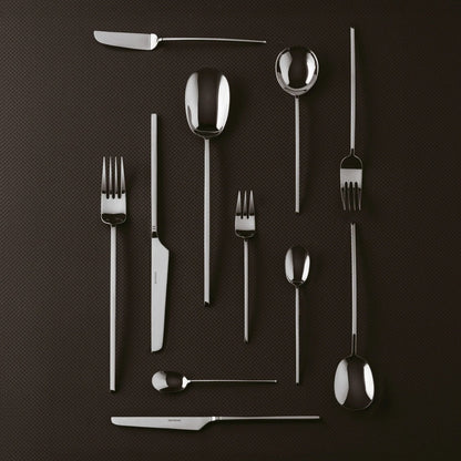 Cutlery set, 36 pieces
6 table spoons, 6 table forks, 6 table knives, 6 dessert forks, 6 dessert knives, 6 tea spoons  - handle type: Solid Handle